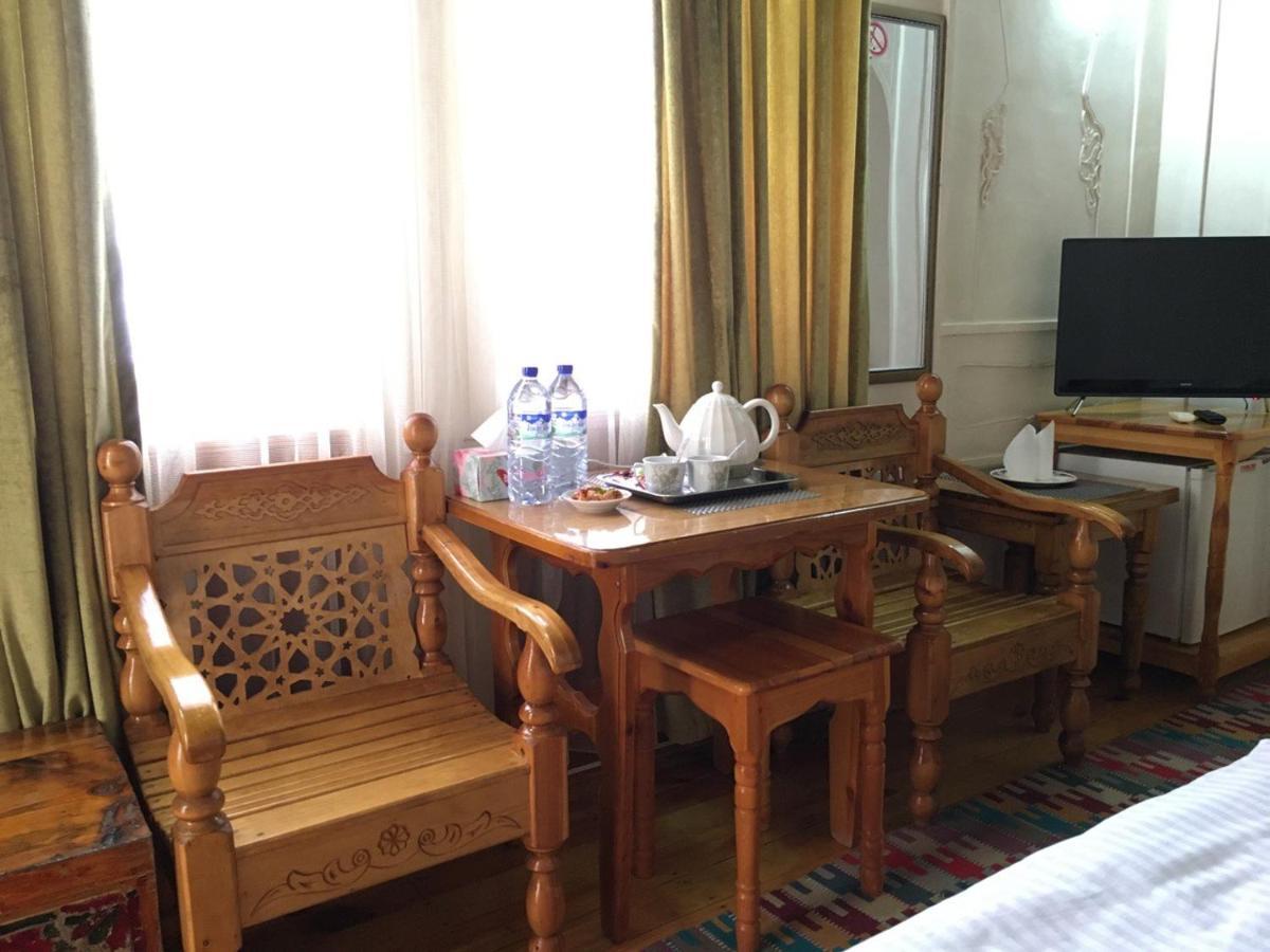 Emir Bed & Breakfast Bukhara Exterior photo